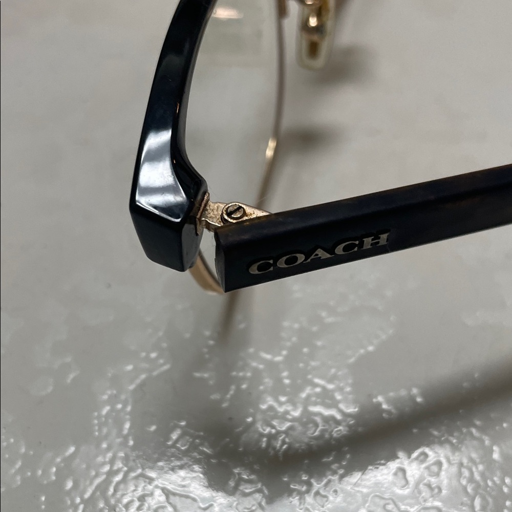 CoachWomen's Glasses model 5432Black Frame ,Gold Accents. 53. 17 135. Pre- owned - Picture 3 of 6